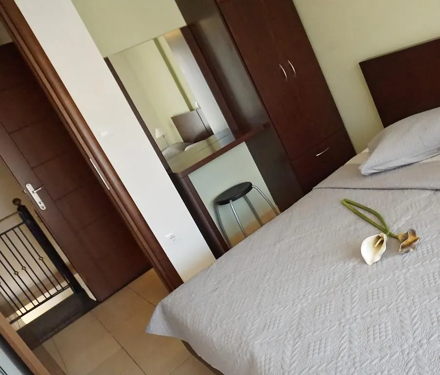Ameris Studios & Apartments Neos Marmaras Greece